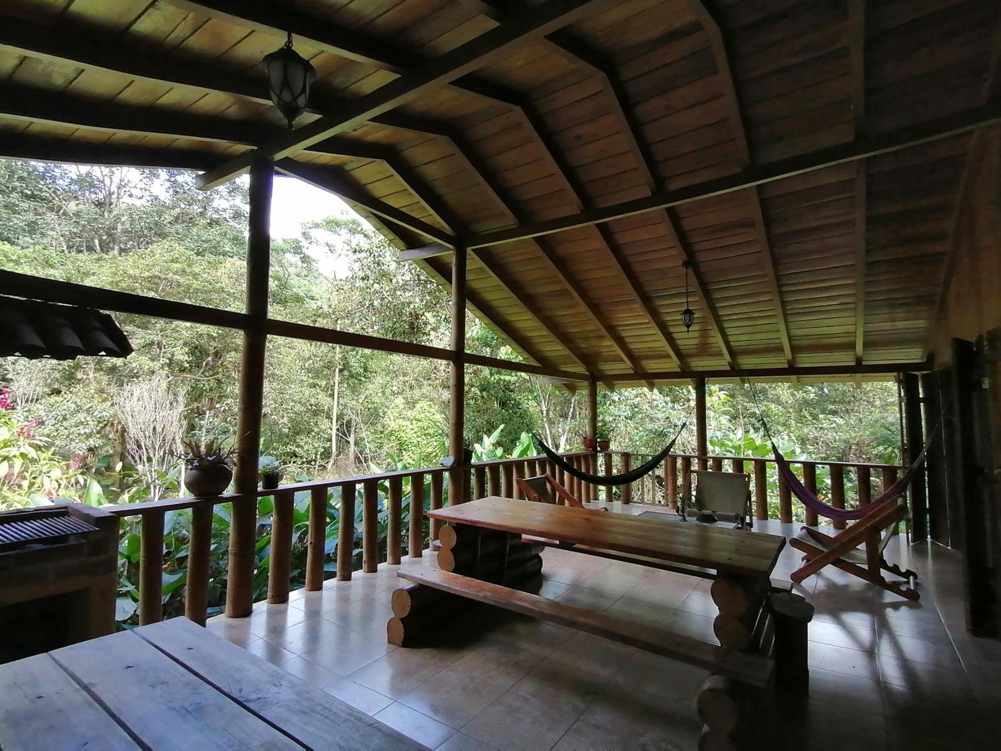 La Chonta Hotel Mindo Phòng bức ảnh